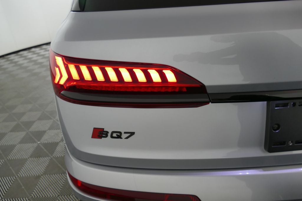 2022 Audi SQ7 Prestige quattro