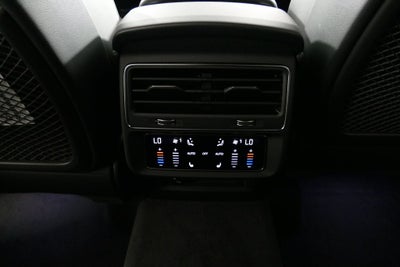 2026 Audi SQ7 Prestige quattro