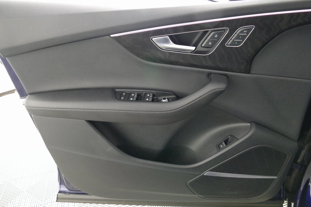 2023 Audi Q7 55 Prestige quattro