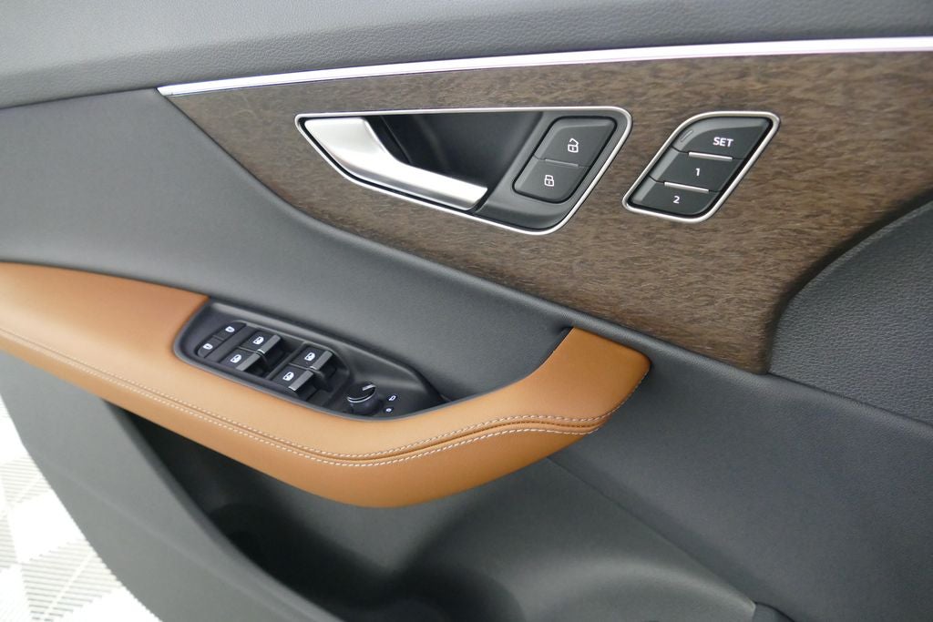 2026 Audi Q7 55 Prestige quattro