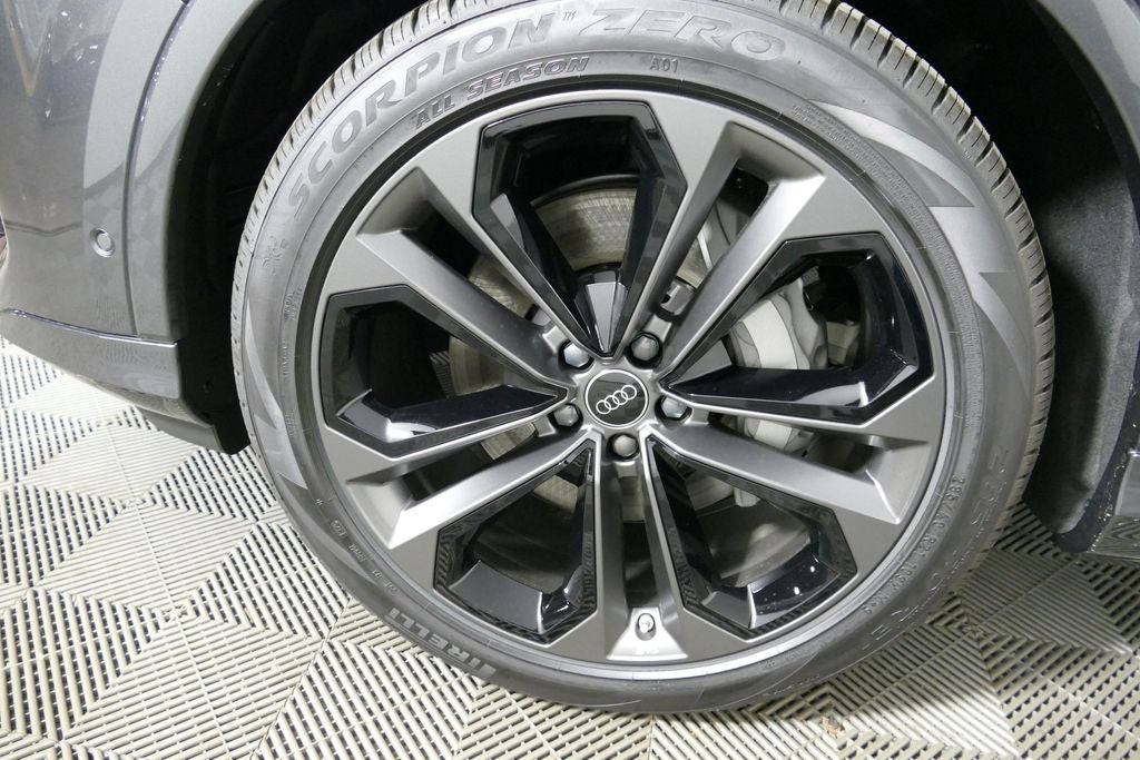 2026 Audi Q7 55 Prestige quattro