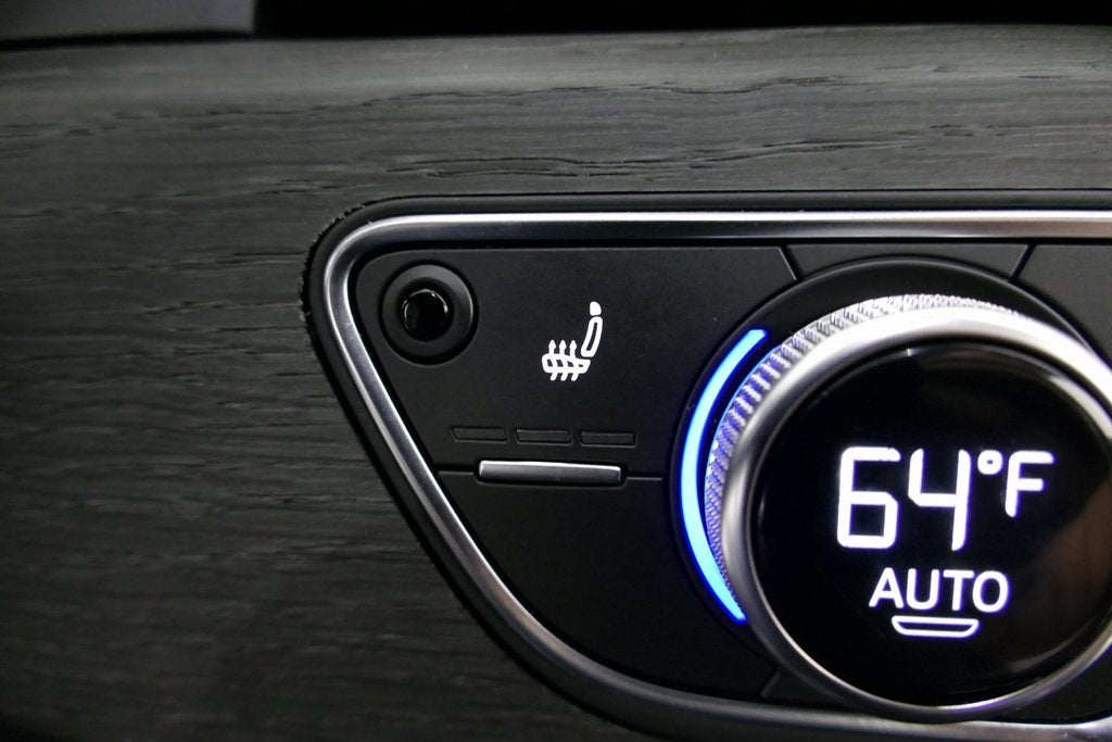 2023 Audi A4 40 Premium Plus quattro