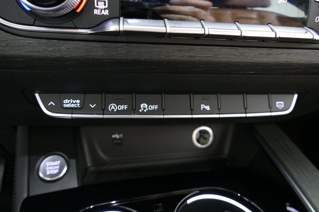 2023 Audi A4 40 Premium Plus quattro