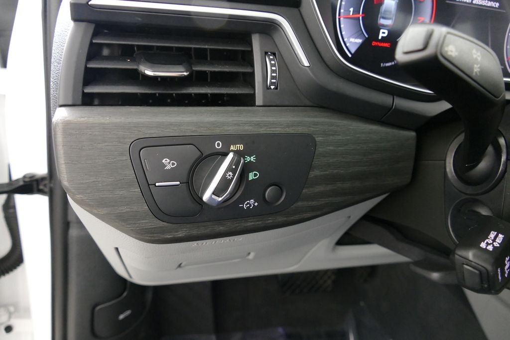 2023 Audi A4 40 Premium Plus quattro