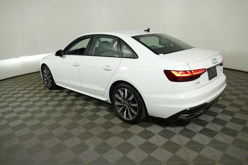 2023 Audi A4 40 Premium Plus quattro