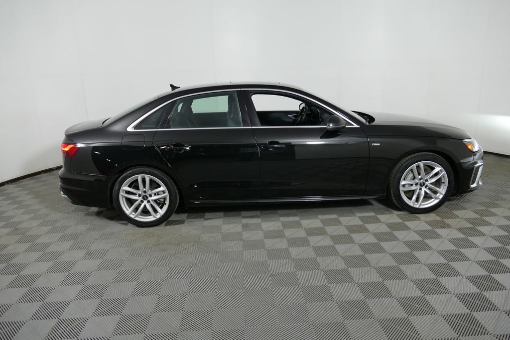 2023 Audi A4 45 S line Premium quattro