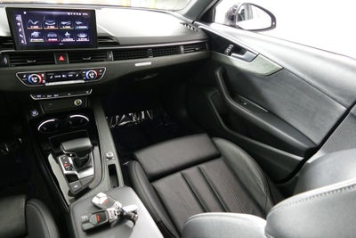 2023 Audi A4 45 S line Premium quattro