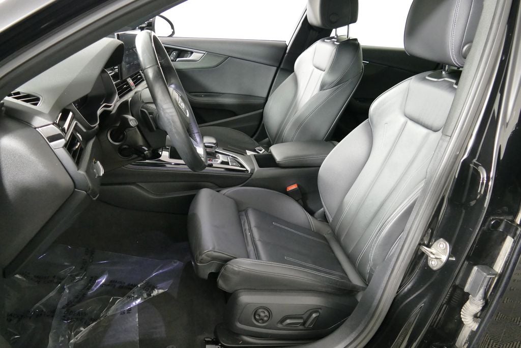 2022 Audi A4 45 S line Premium Plus quattro