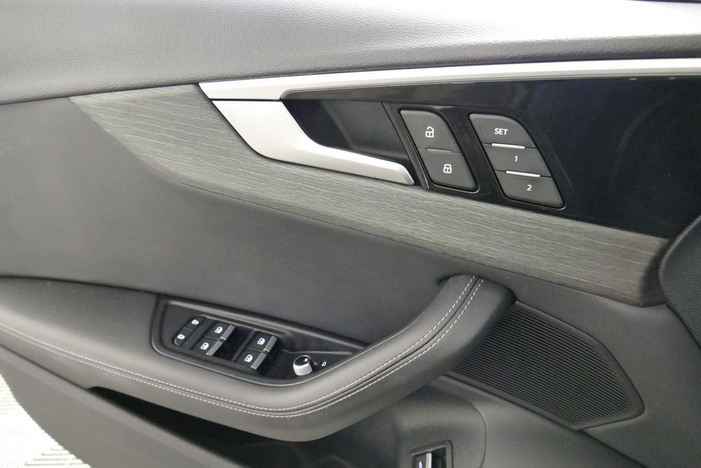 2022 Audi A4 45 S line Premium Plus quattro