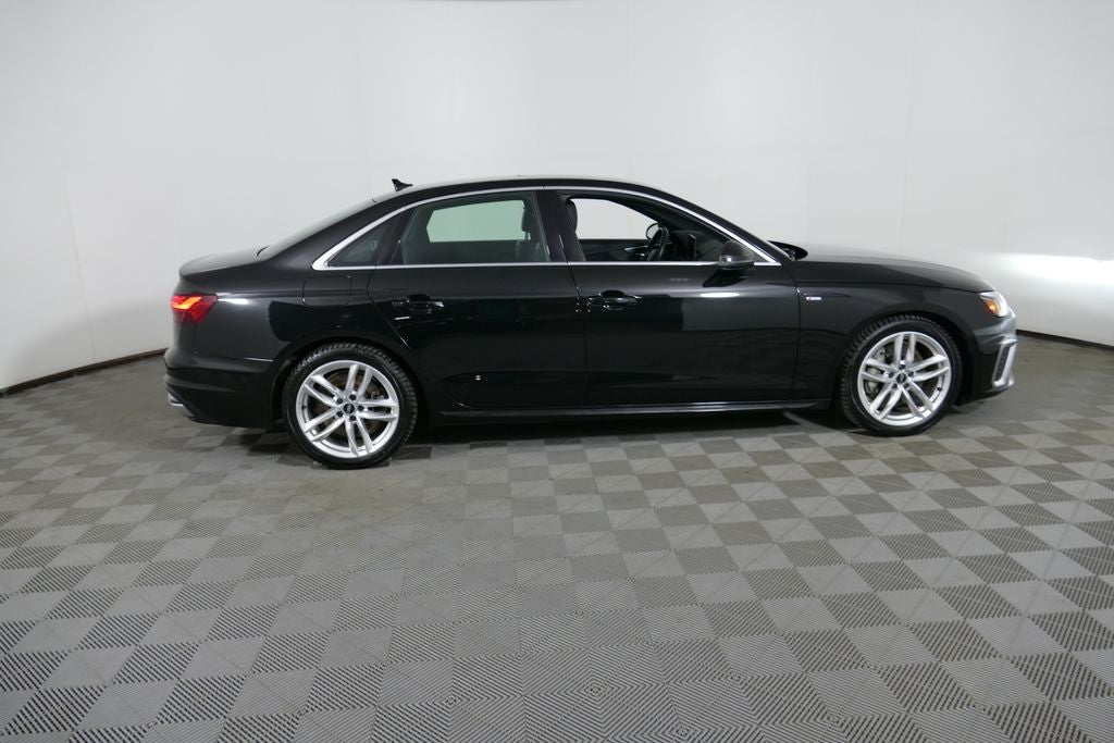 2022 Audi A4 45 S line Premium Plus quattro