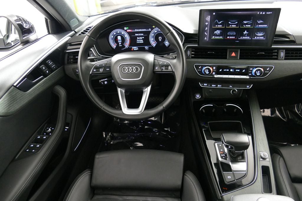 2022 Audi A4 45 S line Premium Plus quattro