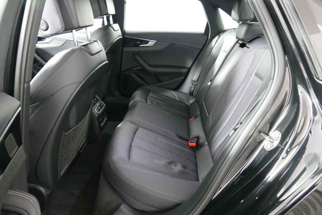 2022 Audi A4 45 S line Premium Plus quattro