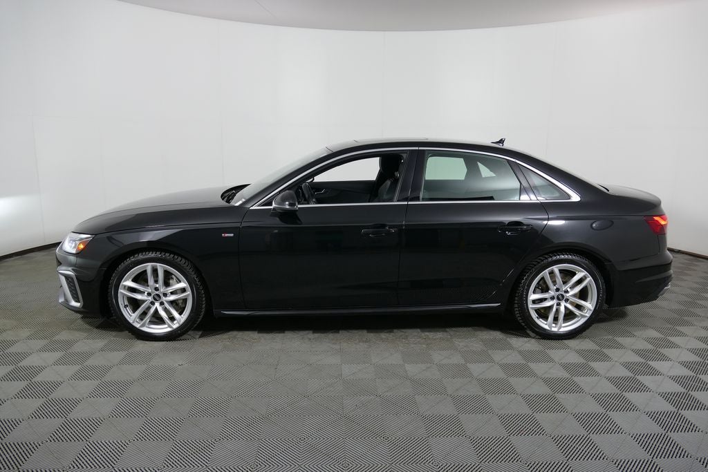 2022 Audi A4 45 S line Premium Plus quattro