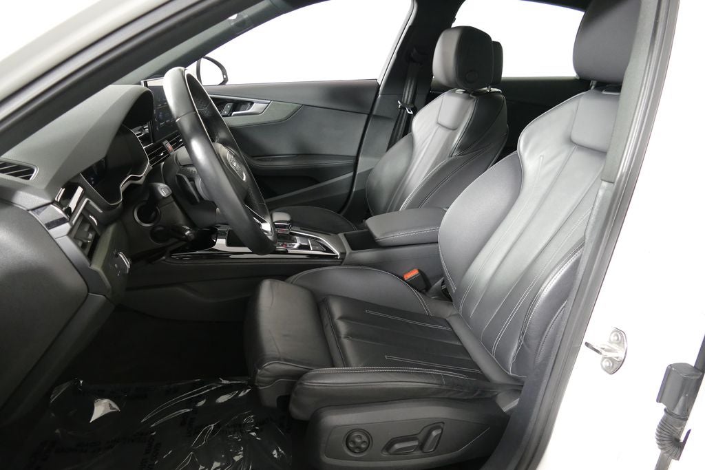 2023 Audi A4 45 S line Premium Plus quattro