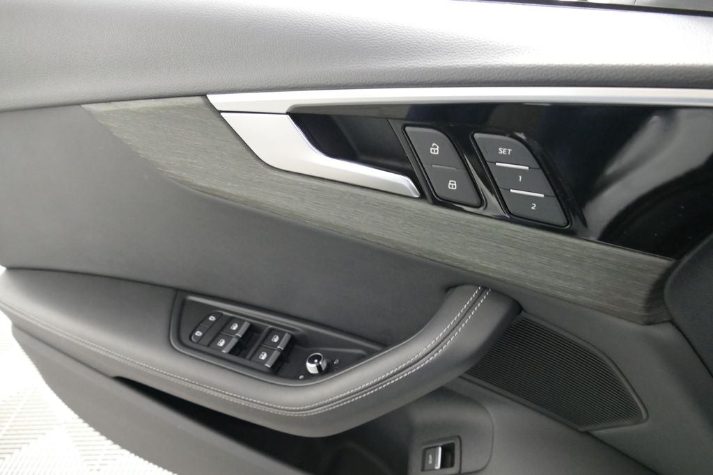 2023 Audi A4 45 S line Premium Plus quattro