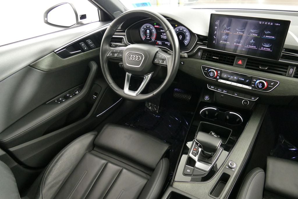 2023 Audi A4 45 S line Premium Plus quattro