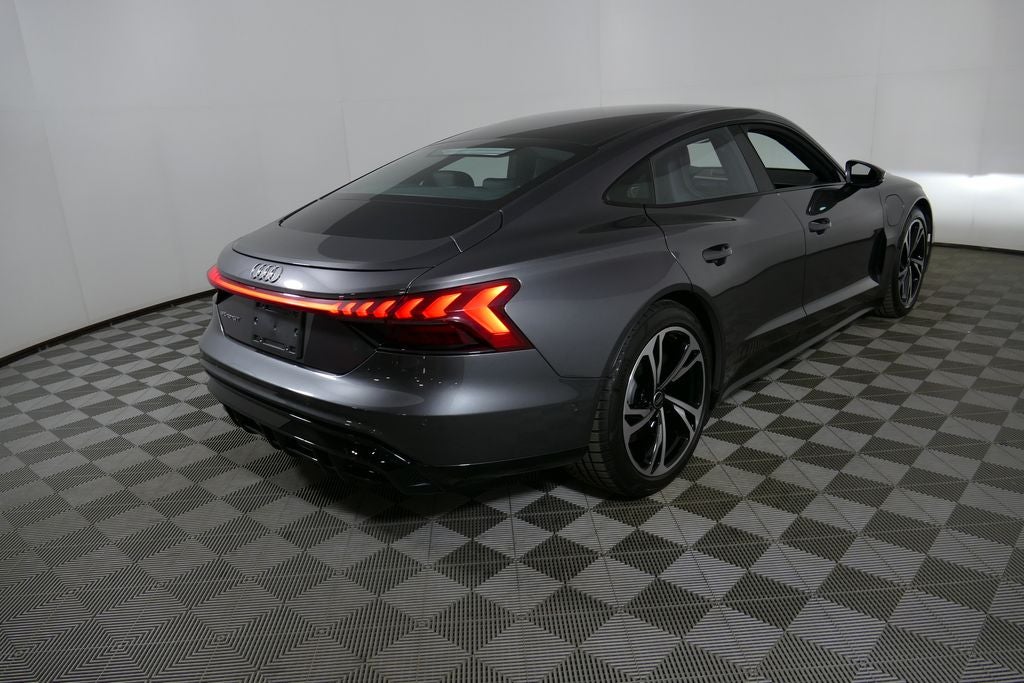 2022 Audi e-tron GT Prestige quattro