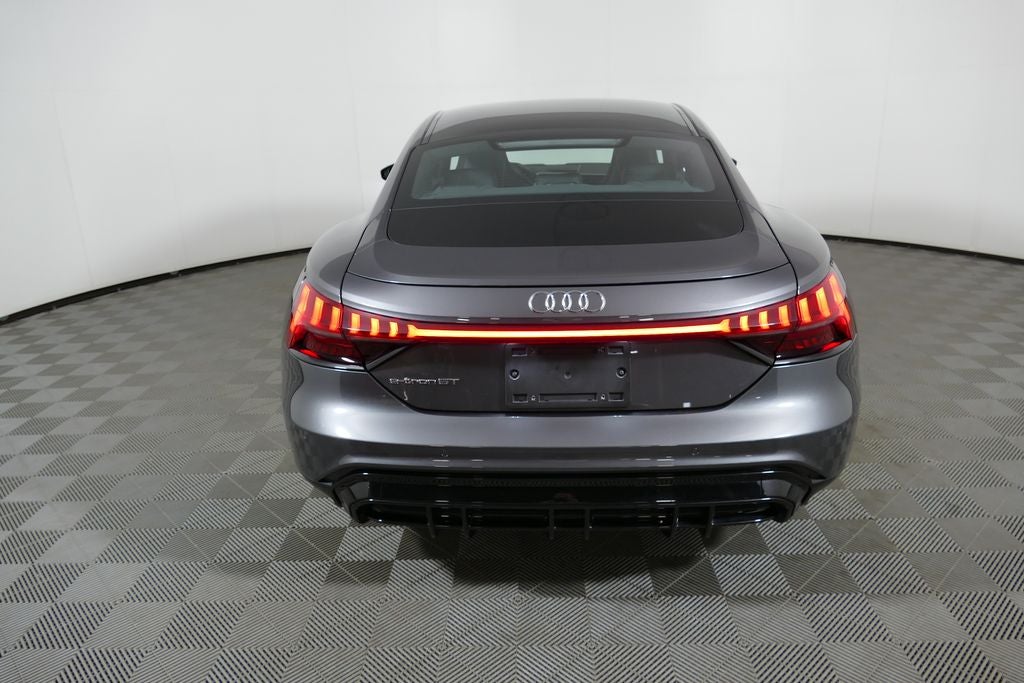 2022 Audi e-tron GT Prestige quattro