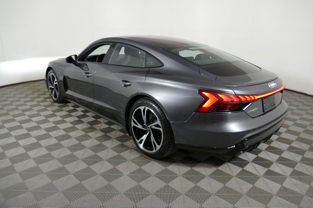 2022 Audi e-tron GT Prestige quattro
