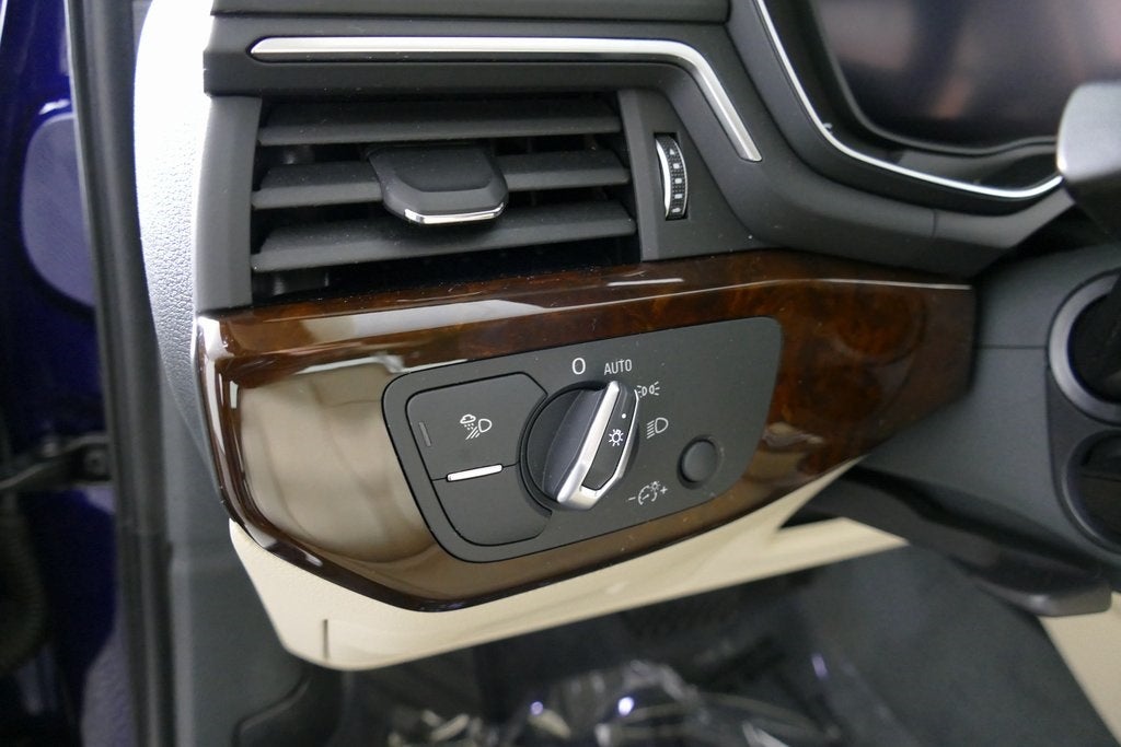 2019 Audi A4 2.0T Premium Plus quattro