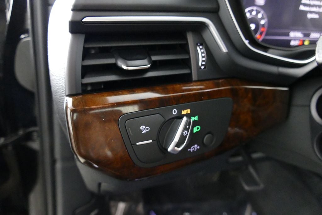 2019 Audi A4 2.0T Premium Plus quattro