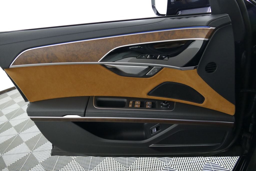 2027 Audi A8 L 55 quattro