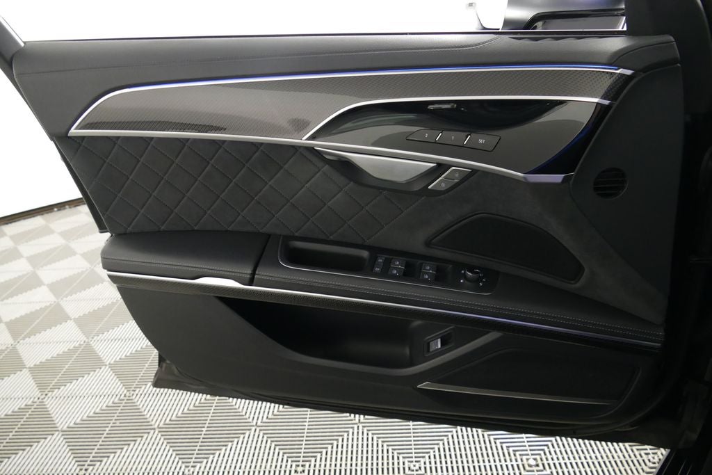 2023 Audi S8 4.0T quattro