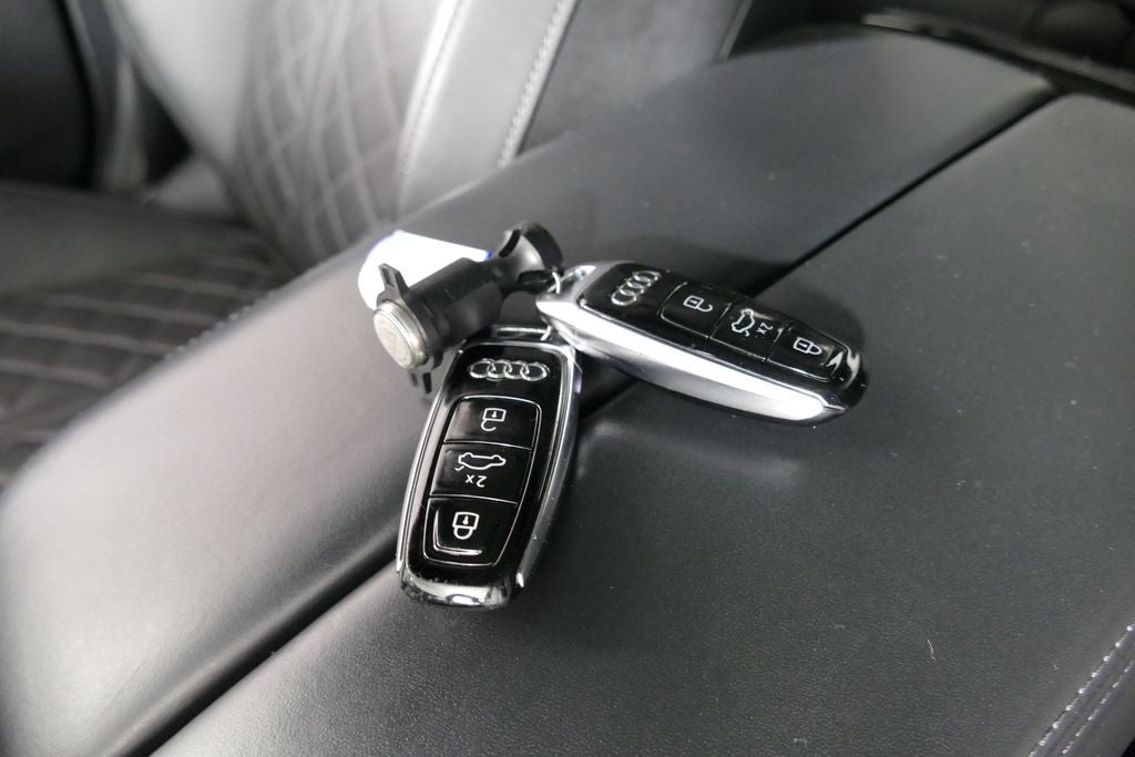 2023 Audi S8 4.0T quattro