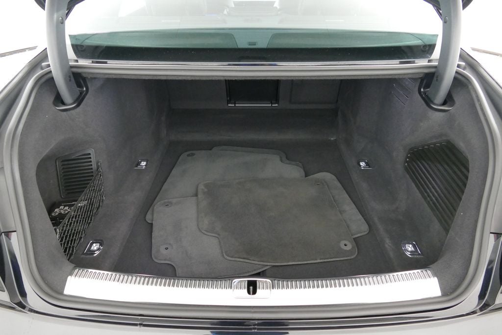 2023 Audi S8 4.0T quattro