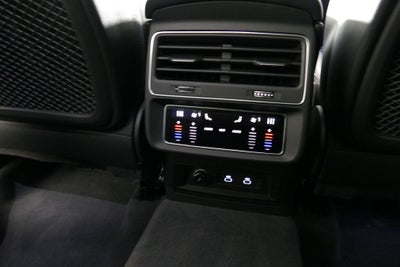 2023 Audi RS Q8 4.0T quattro