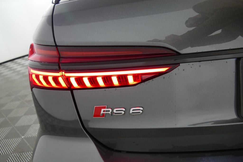 2022 Audi RS 6 4.2 quattro