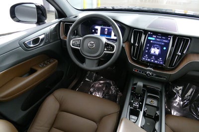 2025 Volvo XC60 B5 Plus