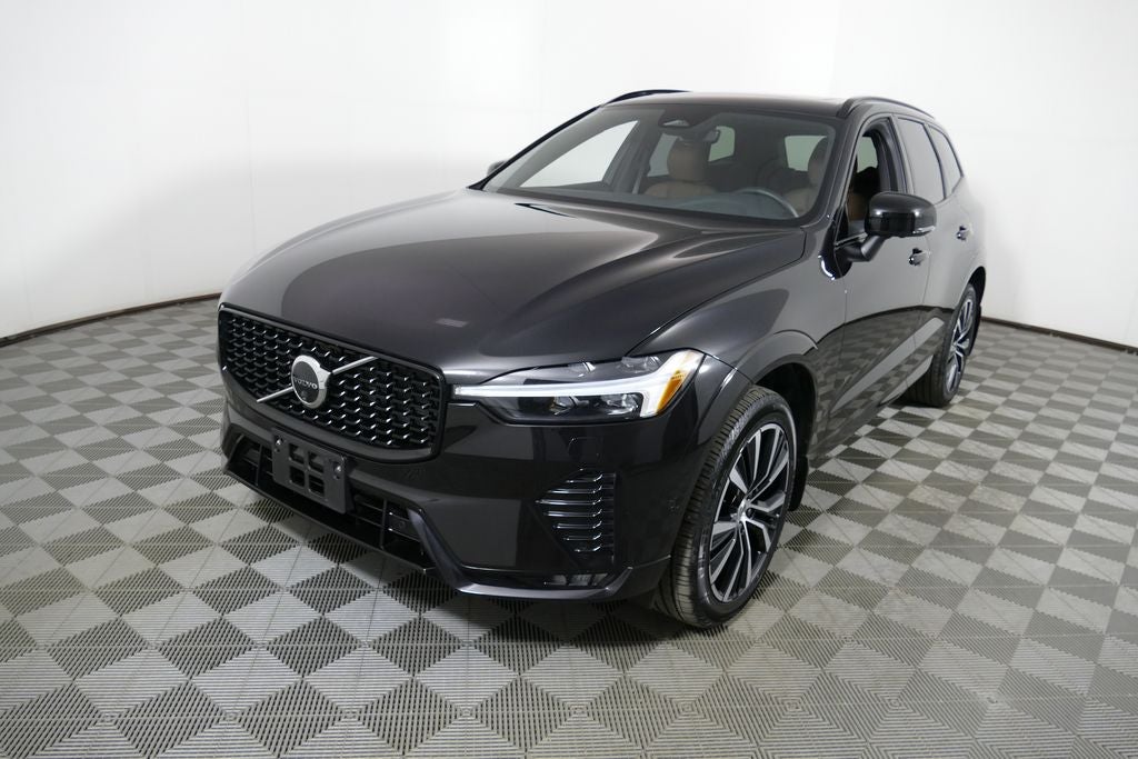 2025 Volvo XC60 B5 Plus