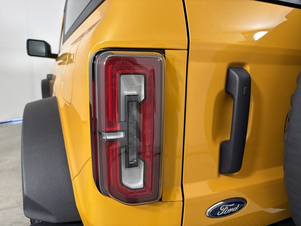 2021 Ford Bronco Base