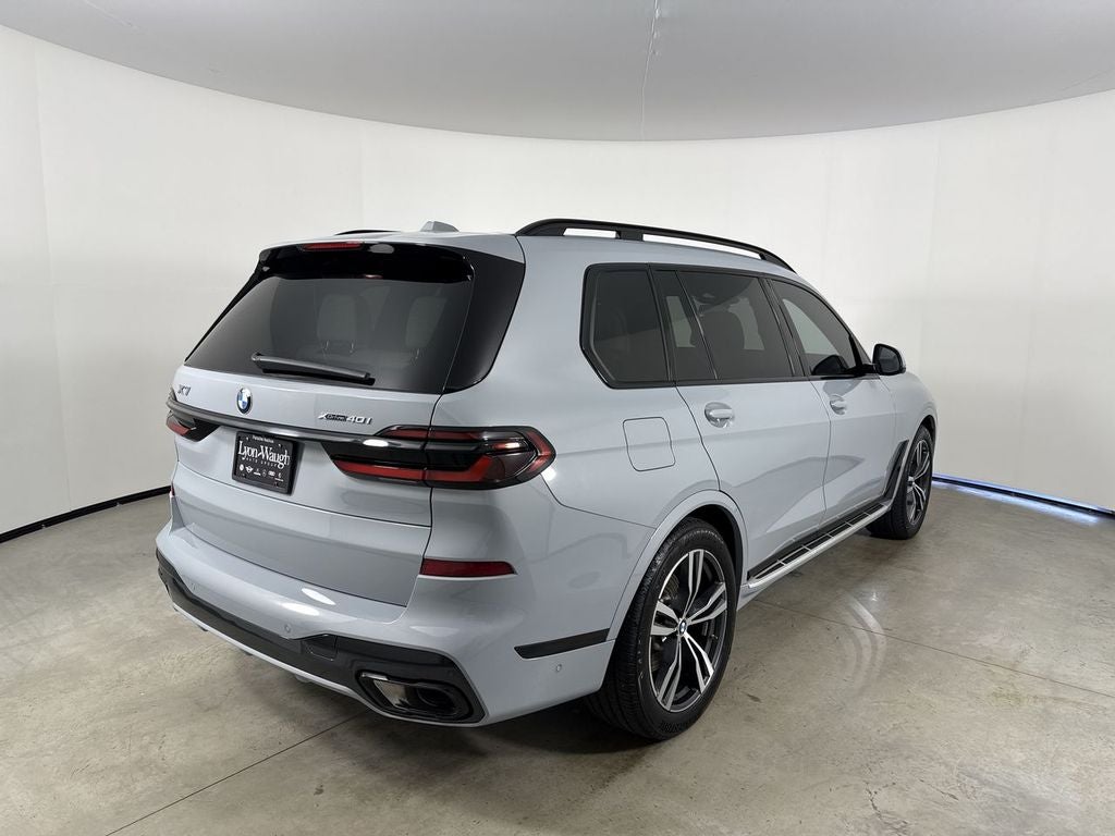 2025 BMW X7 xDrive40i