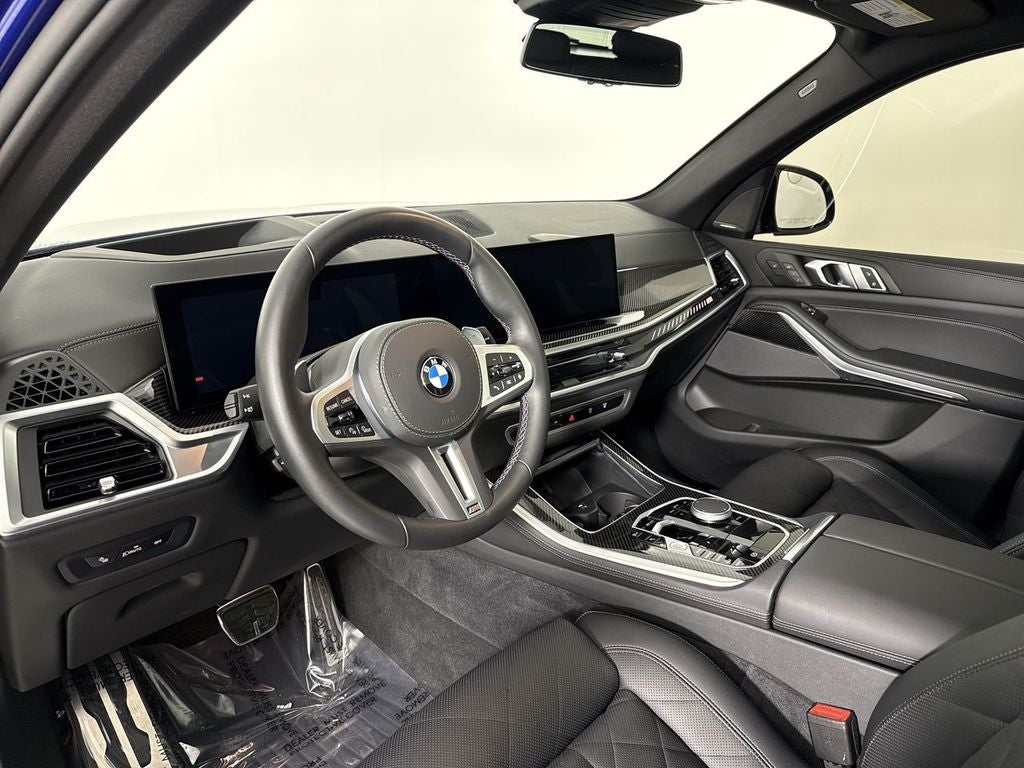 2025 BMW X5 M60i