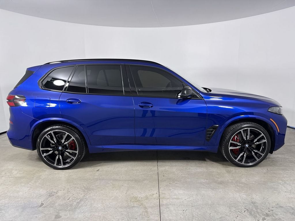 2025 BMW X5 M60i