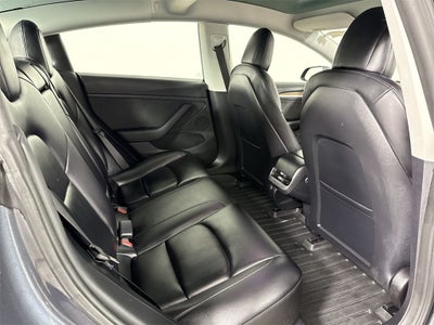 2022 Tesla Model 3 RWD