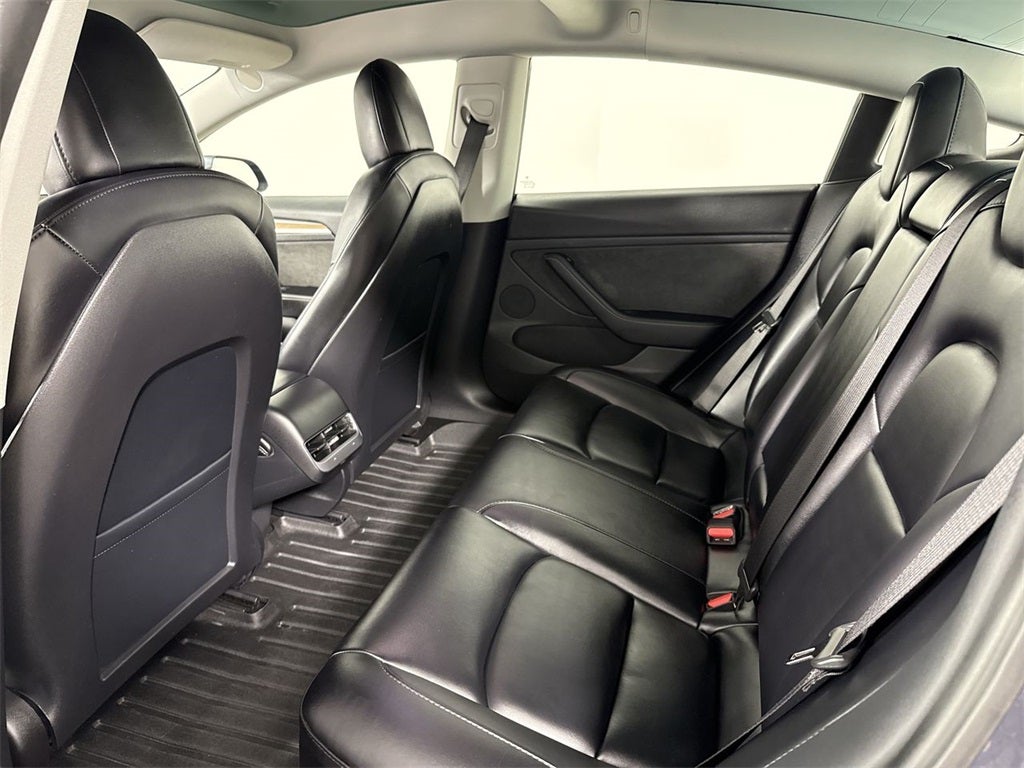 2022 Tesla Model 3 RWD