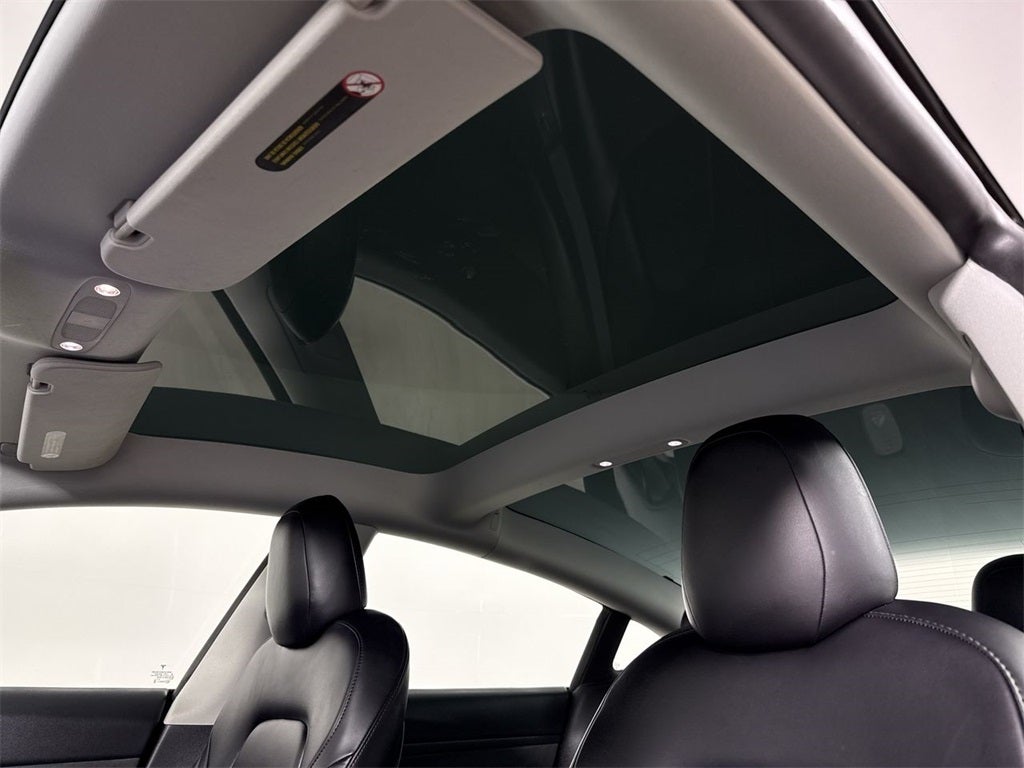 2022 Tesla Model 3 RWD