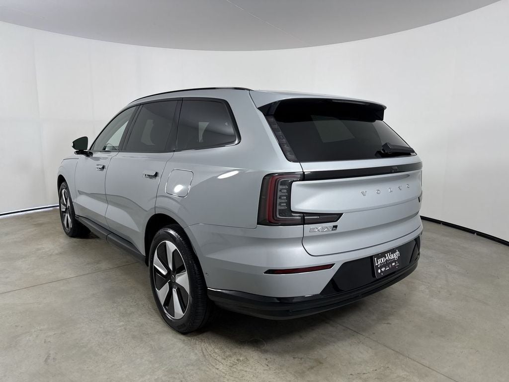 2025 Volvo EX90 Plus