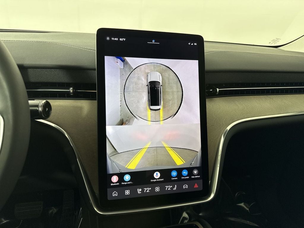 2025 Volvo EX90 Plus