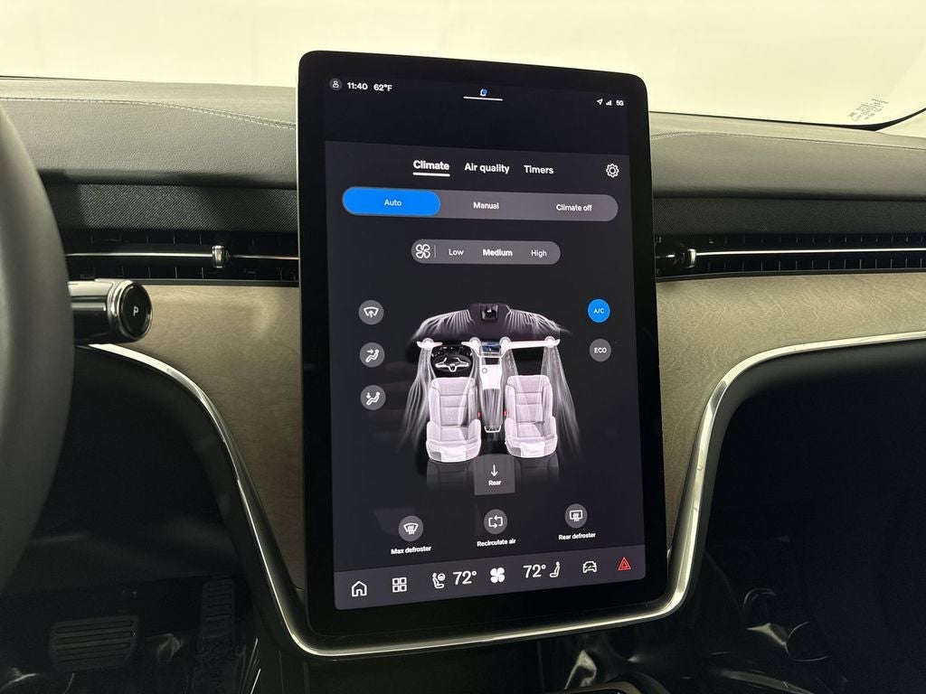 2025 Volvo EX90 Plus