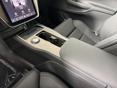 2025 Volvo EX90 Plus