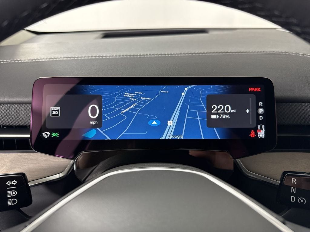 2025 Volvo EX90 Plus