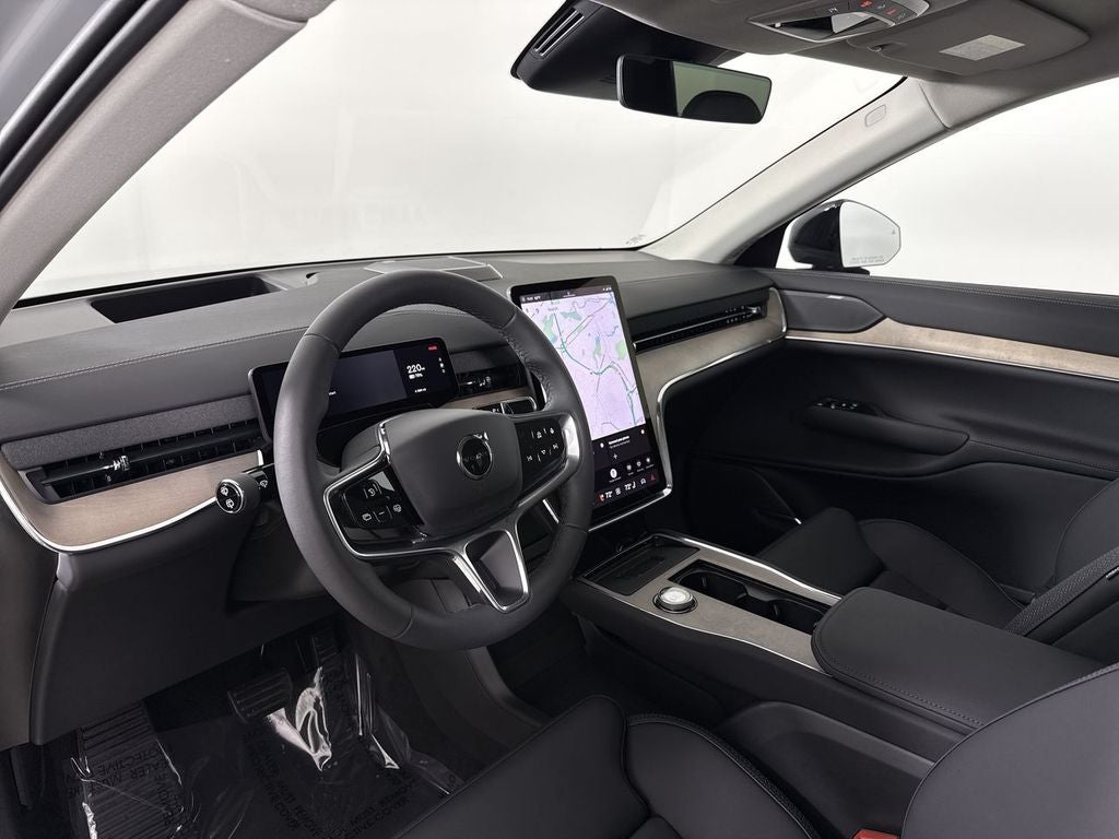 2025 Volvo EX90 Plus