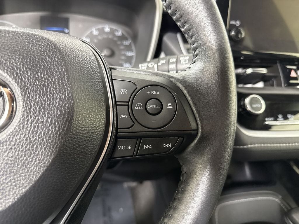 2023 Toyota Corolla Hatchback SE