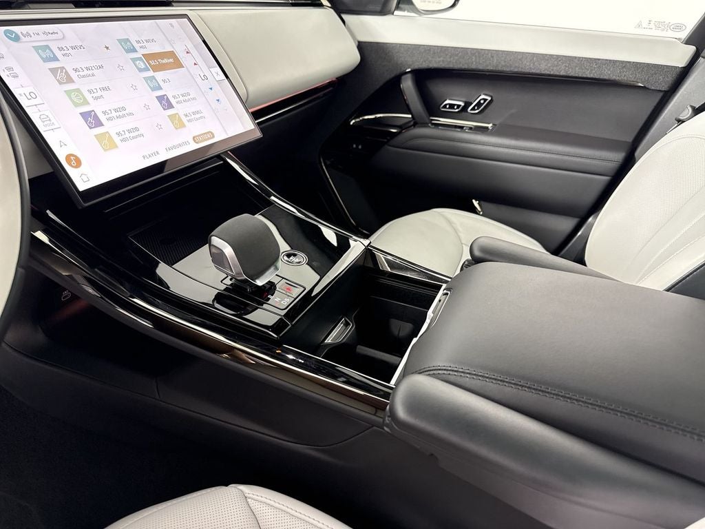 2024 Land Rover Range Rover Sport Plug-in Hybrid Autobiography