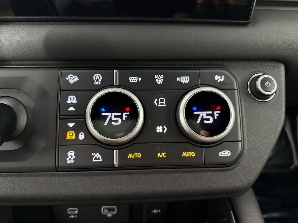 2023 Land Rover Defender 110 Base