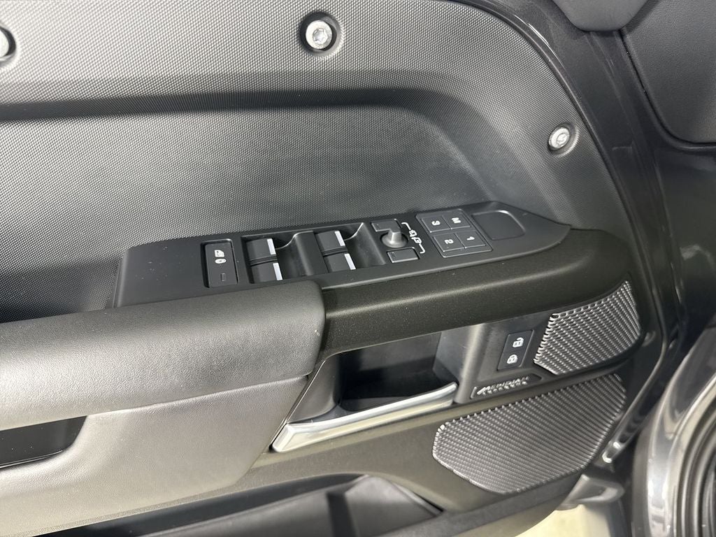 2023 Land Rover Defender 110 Base